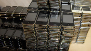 Kaçak cep telefonları yakalandı!