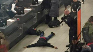 Amsterdam Havalimanında bomba paniği!