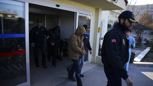 Ankara'da yakalanan iki canlı bomba adliyeye sevk edildi