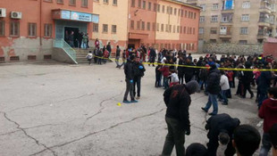 Diyarbakırda okul bahçesinde patlama!