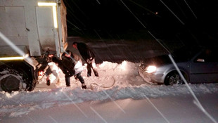 Batman'da mahsur kalan 3 avcı kurtarıldı