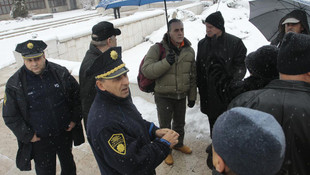 Bosnalı eski askerlerden "emeklilik" protestosu