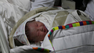 Denizli'de yeni yılın ilk bebeği "Algı" oldu