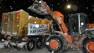 Erzurum'da "kar timleri'nin yılbaşı mesaisi