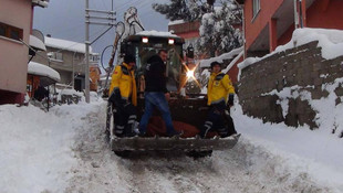 Hasta kadının imdadına iş makinesi yetişti