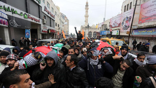 İsrail'in öldürdüğü 5 Filistinli sivil defnedildi