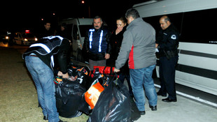 İzmirde Yunan Adalarına geçmeye çalışan 54 sığınmacı yakalandı