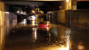 İzmir'de yağışlı hava