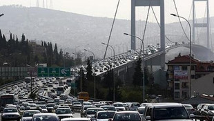 Boğaz köprüleri ve otoyollardan geçiş ücretleri zamlandı