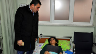 Kahramanmaras'ta ogrenci servisi devrildi: 2 yarali