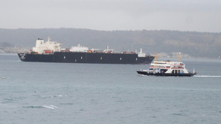 Çanakkale Boğazından doğalgaz tankeri geçiş yaptı