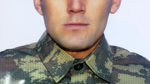 Manisada koğuşunda ölü bulunan asker toprağa verildi