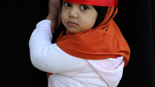 Pakistan'da Şii ve Sünni gruplardan gösteri