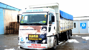 Suriyeli sığınmacılara insani yardım