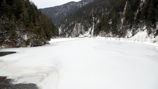 Uzungöl buz tuttu