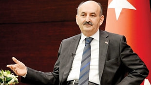 Sağlık Bakanı Müezzinoğlu: Sigara içen kanser hastalarının ilaç alması engellenemez