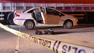 Konyada park halindeki araba patladı