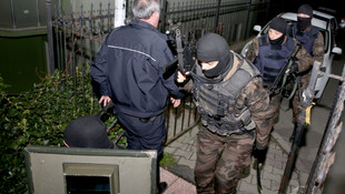 İstanbulda Sarıyer ve Büyükçekmecede eş zamanlı terör operasyonu düzenlendi