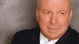 Frank Sinatranın müzisyen oğlu Frank Sinatra Jr hayatını kaybetti