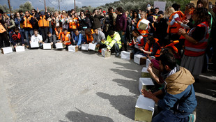 AB-Türkiye anlaşmasına Midilli'de protesto