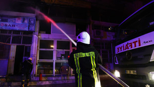 Adana'da korkutan yangın