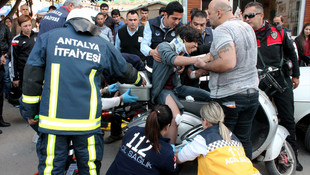 Ayağına saplanan demir parçasıyla hastaneye kaldırıldı