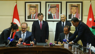 Başbakan Davutoğlu Ürdün'de