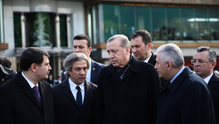 Cumhurbaşkanı Erdoğan, Taksim'de incelemelerde bulundu