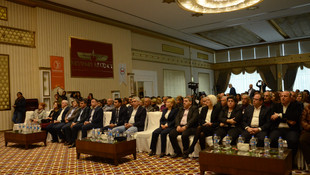 Diyarbakır'da Çalışma Hayatında Kadın konulu konferansı