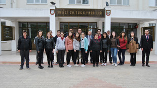 Hayrabolulu öğrencilerden asker ve polise moral mektubu