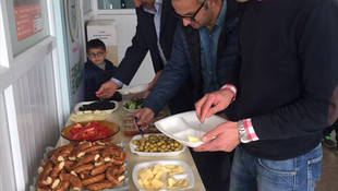 İHH yetim çocuklarla yemekte buluştu