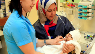 İki aylık Laba açık kalp ameliyatı ile hayata döndü