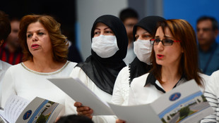 Kanser hastalarından oluşan koro konser verdi