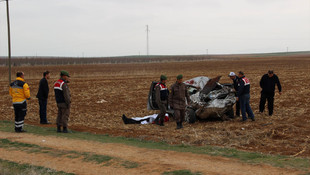 Karaman'da otomobil devrildi: 1 ölü, 2 yaralı