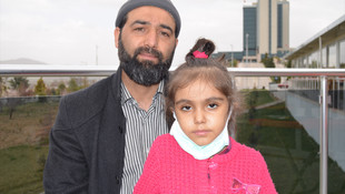 Kızının organıyla yaşama tutunan çocuğu ziyaret etti
