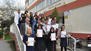 Öğrencilerden asker ve polise moral mektupları