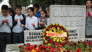 Özhan Canaydın kabri başında anıldı