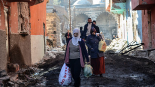 Terörün mağdur ettiği Mardin halkına valilik el uzattı
