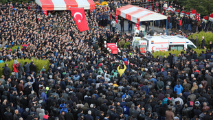 Şehitlerimizi uğurluyoruz