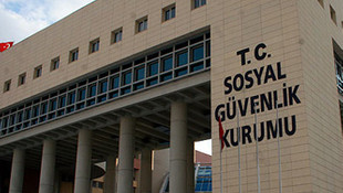 İzmirde FETÖ soruşturması kapsamında SGK İzmir İl Müdürü gözaltına alındı