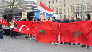 Terör saldırıları Hollandada protesto edildi