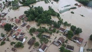 Etiyopyada meydana gelen sel felaketi 14 kişinin hayatını kaybetmesine yol açtı