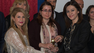 AA'ya Altın Yıldızlar ödülü