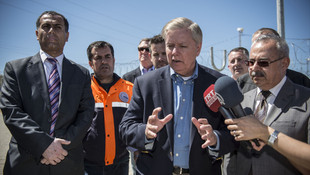 ABD'li senatörlerden Suriyeli sığınmacılara ziyaret