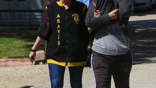 Ablasının çantasını gasbettirdiği iddiası