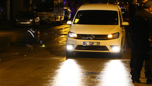 Adana'da seyir halindeki araca ateş açıldı: 1 ölü, 1 yaralı
