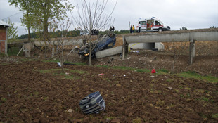 Amasya'da otomobil şarampole devrildi: 1 ölü, 2 yaralı