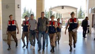 Antik mozaiği satmaya çalışırken yakalandılar