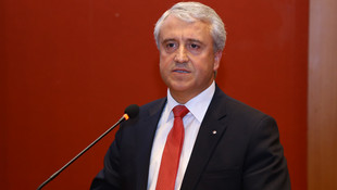 AÜ Azerbaycan Programı mezunlarına diplomaları verildi