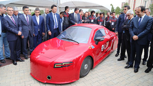 Bakan Tüfekci  Pehlivan Elektrakı Balkan turuna uğurladı